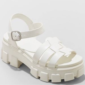 Wild Fable Avril Fisherman Sandals size 9 white